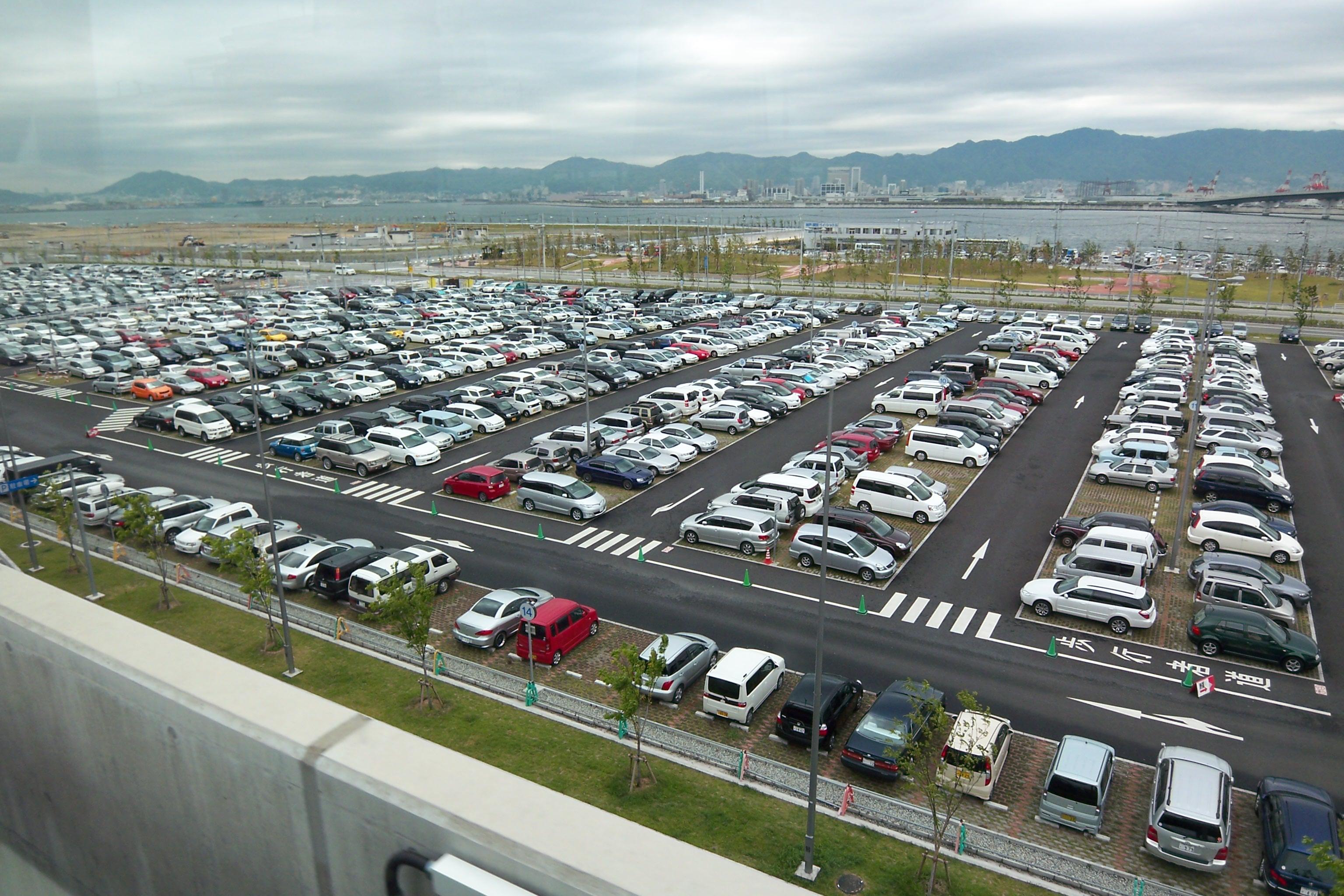 車で羽田空港へ行くなら併設駐車場が便利